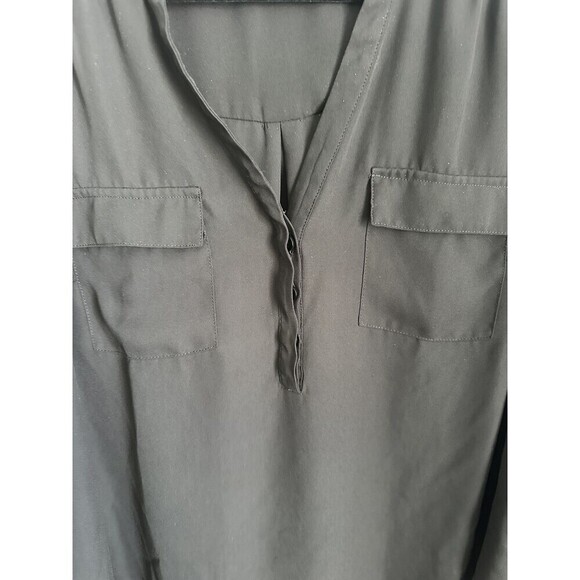 Torrid Blouse Womens 1 Black Button Front Tab Sleeve Sheer Top Lightweight Shirt - Picture 3 of 7